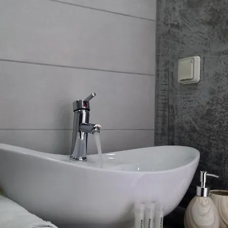 Center Alojamento de Acomodação e Pequeno-almoço Pollonia