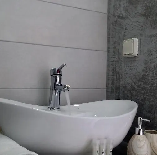 Center Alojamento de Acomodação e Pequeno-almoço Pollonia